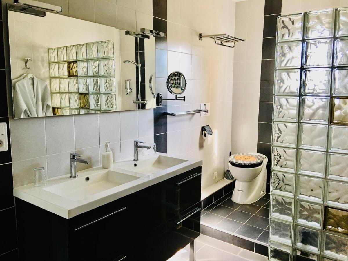 La Villa Mediterranee Wellness Spa Piscine Saint-Drezery Dış mekan fotoğraf